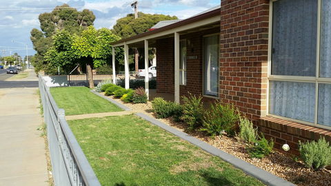 Numurkah Apartments - The Miekleljohn - E Caravan Parks 2