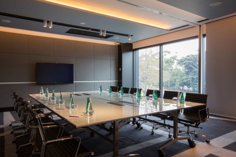 Pullman Sydney Airport - E Caravan Parks 7