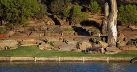 Riverbush Cottages - E Caravan Parks 5