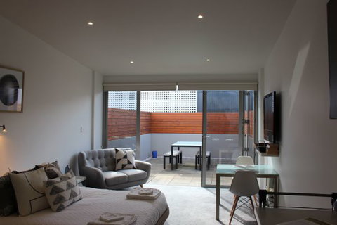 Sandy Bay Studio Apartment - E Caravan Parks 0
