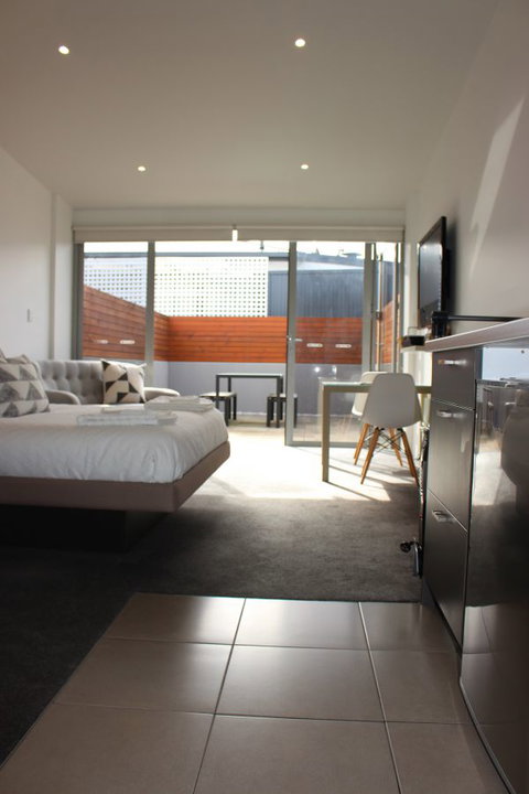 Sandy Bay Studio Apartment - E Caravan Parks 2