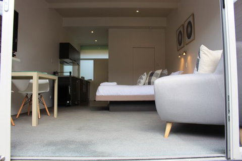 Sandy Bay Studio Apartment - E Caravan Parks 3