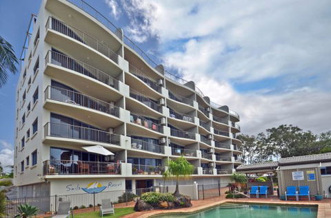 Sails Resort On Golden Beach - E Caravan Parks 2
