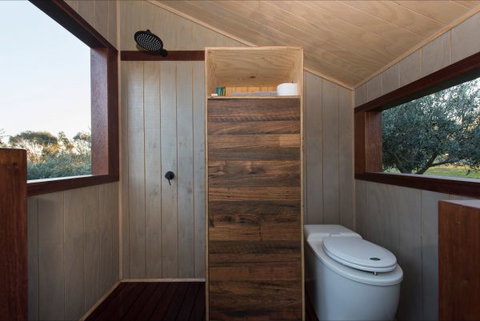 Shacky In The Olive Grove - E Caravan Parks 3