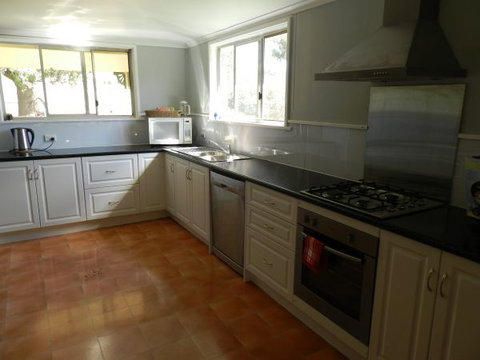 Tarrabandra Fishing Retreat - E Caravan Parks 5
