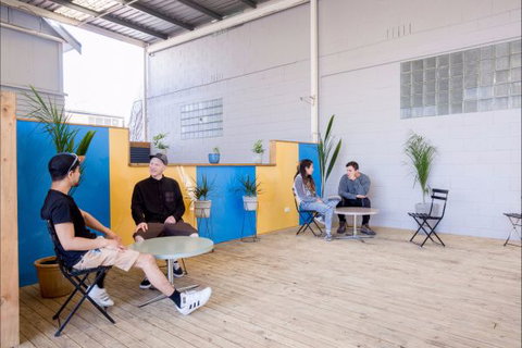 The Nook Backpackers - E Caravan Parks 5