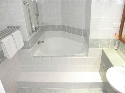 Villa Beach - E Caravan Parks 4