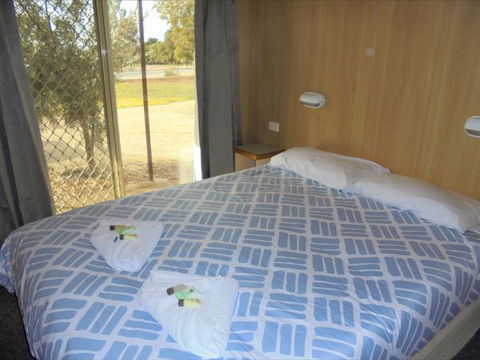 Wagga Wagga Tourist Park - E Caravan Parks 3