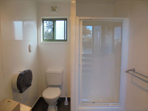 Wagga Wagga Tourist Park - E Caravan Parks 4