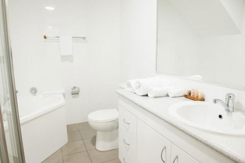 Copacabana Shores - E Caravan Parks 13