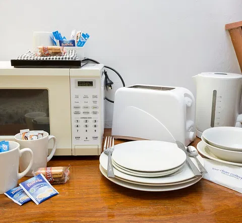 INNISFAIL CITY MOTEL - E Caravan Parks 1