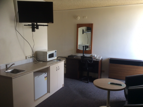 Boat Harbour Motel - E Caravan Parks 13