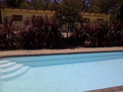 Auto Lodge Motor Inn - E Caravan Parks 4