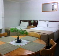 Ayrline Motel - E Caravan Parks