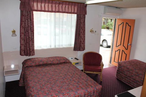 AZA Motel - E Caravan Parks 3