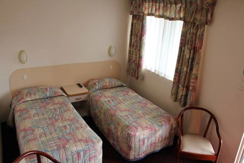 AZA Motel - E Caravan Parks 5