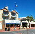 Beachside Apartment Hotel - E Caravan Parks