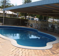 Binalong Motel - E Caravan Parks