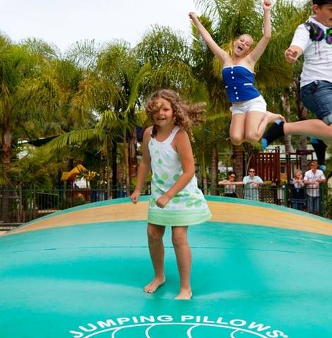 Blue Dolphin Holiday Resort - E Caravan Parks 7