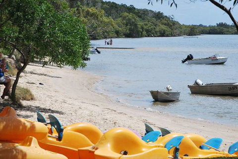 Blue Dolphin Holiday Resort - E Caravan Parks 11