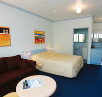 Blueys by the Beach Motel - E Caravan Parks