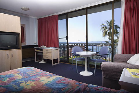 Boat Harbour Motel - E Caravan Parks 0
