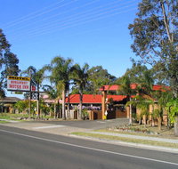 Bomaderry Motor Inn - E Caravan Parks