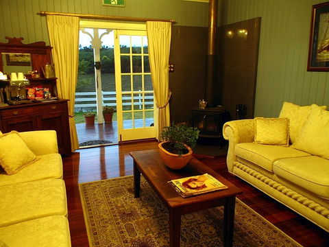 Branell Homestead Bed & Breakfast - E Caravan Parks 1