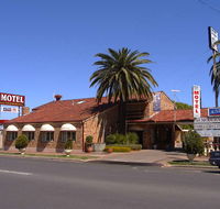 Burke  Wills Motor Inn - E Caravan Parks