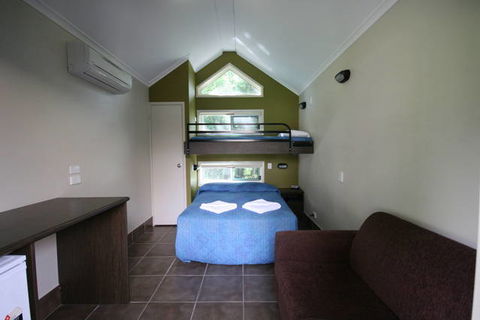 Cairns Holiday Park - E Caravan Parks 1