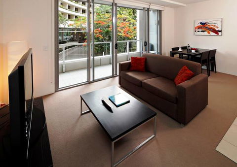 Cairns Luxury Apartments - E Caravan Parks 4