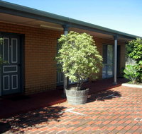 Carnegie Motor Inn - E Caravan Parks