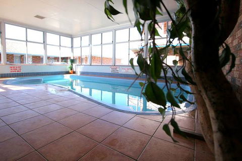 Cattleman's Country Motor Inn And Serviced Apartments - E Caravan Parks 0
