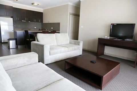 Centrepoint Apartments - E Caravan Parks 0
