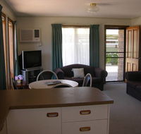 Centrepoint Motel - E Caravan Parks