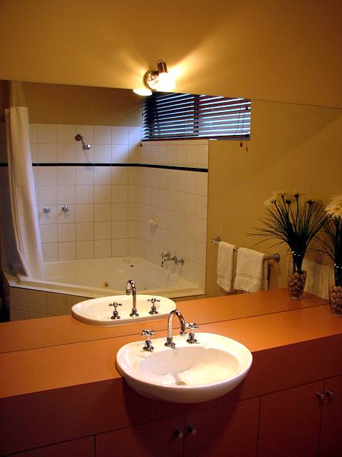 Chatby Lane Lorne - E Caravan Parks 2