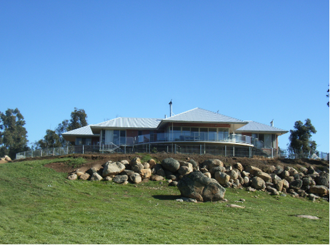 Chuckem Farmstay And Bed & Breakfast - E Caravan Parks 0