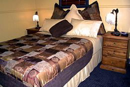 Church House B&B Gundagai - E Caravan Parks 2