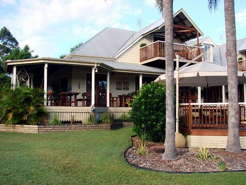 Clarence River Bed And Breakfast - E Caravan Parks 1