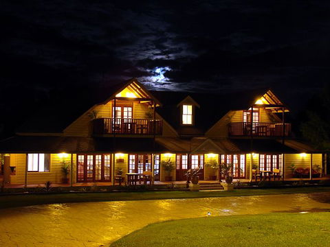 Clarence River Bed And Breakfast - E Caravan Parks 4