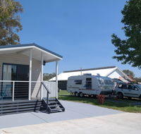 Colonial Holiday Park  Leisure Village - E Caravan Parks