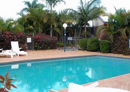 Comfort Inn Bert Hinkler - E Caravan Parks 1
