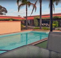 Comfort Inn Manhattan - E Caravan Parks