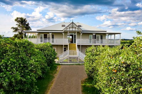 Cornwallis House - E Caravan Parks 1
