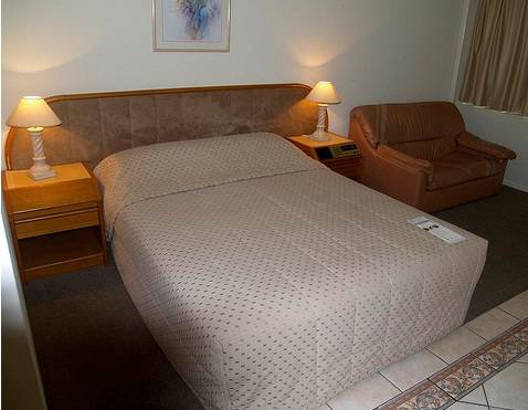 Country Comfort Bundaberg International - E Caravan Parks 0