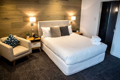 Crown Hotel - E Caravan Parks 0