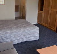 Crown Hotel Motel - E Caravan Parks