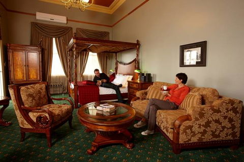 Denison Boutique Hotel - Clarion Collection - E Caravan Parks 0