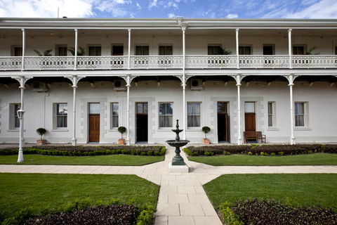 Denison Boutique Hotel - Clarion Collection - E Caravan Parks 1