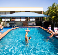 Albert Court Motel - E Caravan Parks